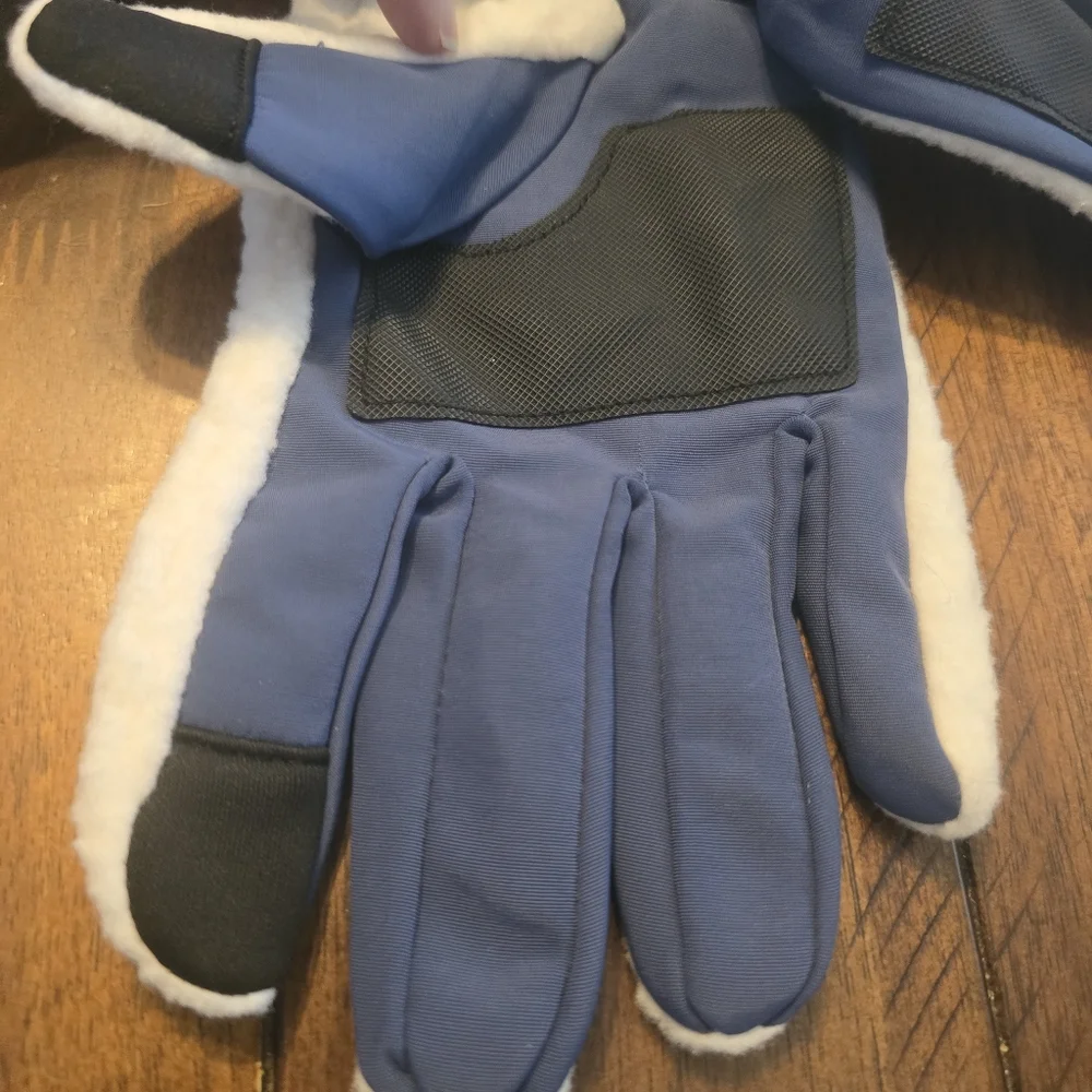 Swiss Tech Performance Gear Sherpa Gloves S/M Touchscreen Compatible Winter